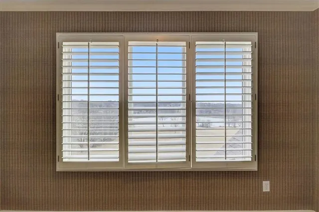 $579,950 | 108 Sugarland Drive, Pleasant Hill, MO 64080