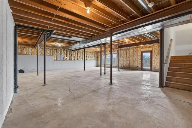 $579,950 | 108 Sugarland Drive, Pleasant Hill, MO 64080