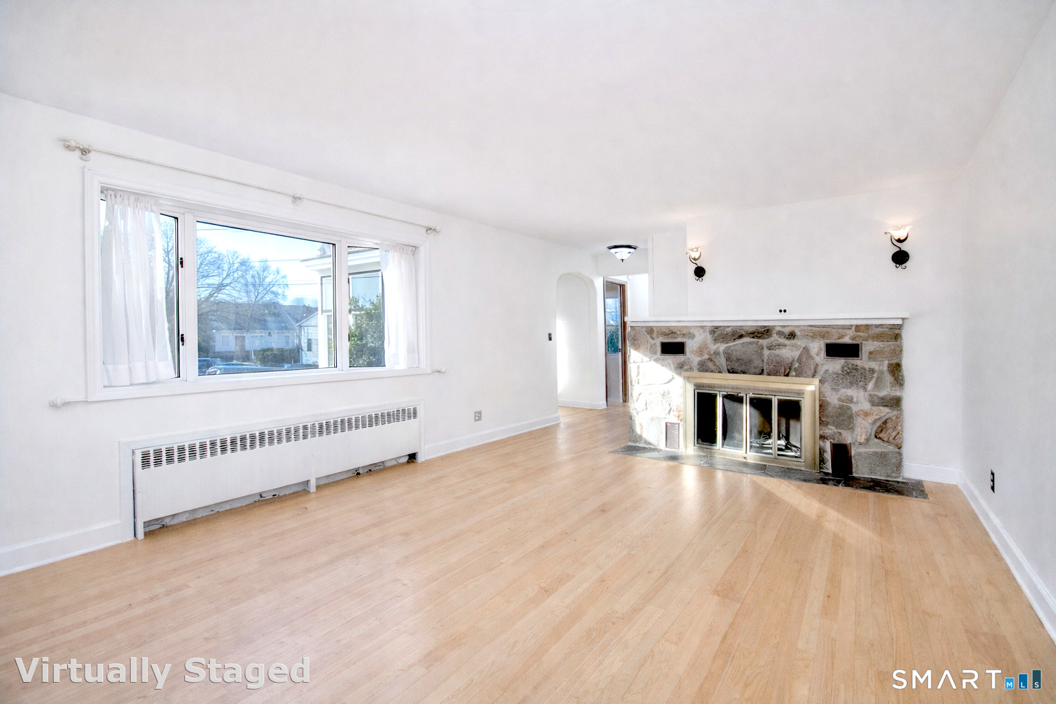 40 Acton Road Bridgeport, CT 06606 - Photo 6 of 41