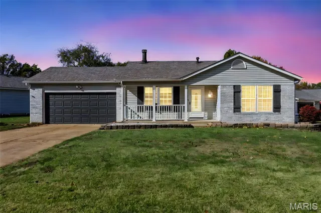 $290,000 | 218 Laurelwood Drive, St. Peters, MO 63376