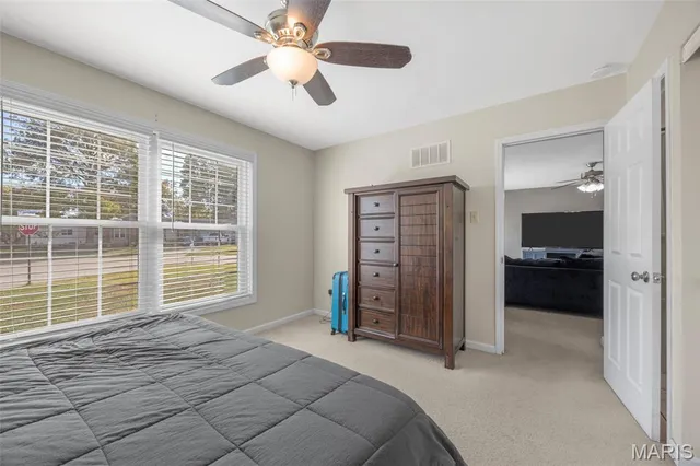 $300,000 | 218 Laurelwood Drive, St. Peters, MO 63376