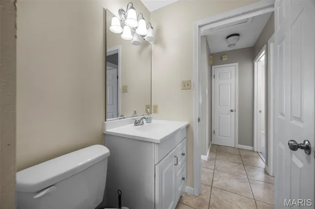 $300,000 | 218 Laurelwood Drive, St. Peters, MO 63376