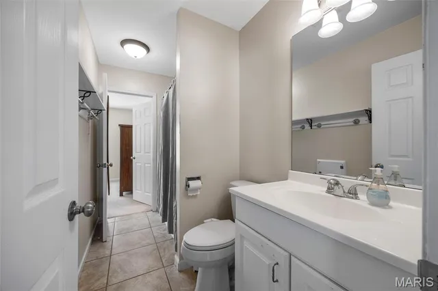 $300,000 | 218 Laurelwood Drive, St. Peters, MO 63376