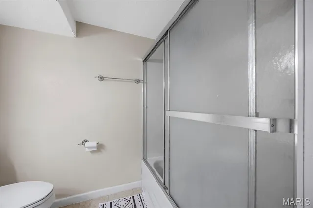 $300,000 | 218 Laurelwood Drive, St. Peters, MO 63376