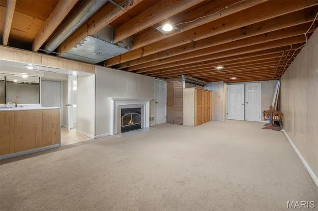 $300,000 | 218 Laurelwood Drive, St. Peters, MO 63376