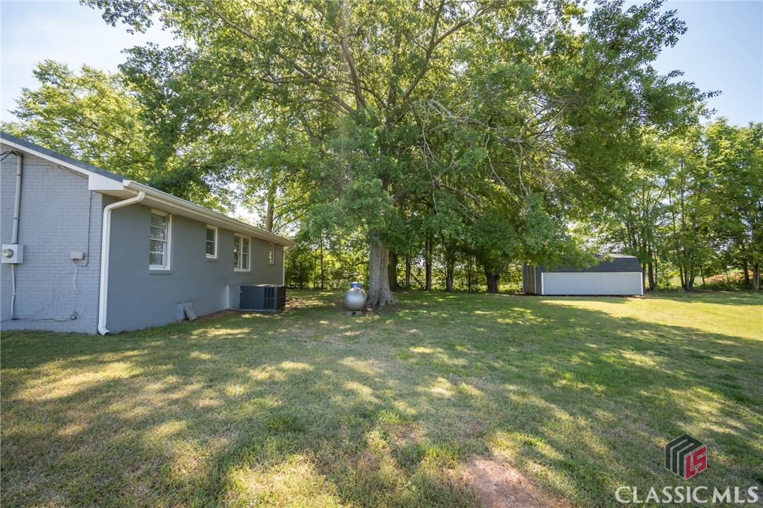 615 Sanford Road Hull, GA 30646 - Photo 7 of 33