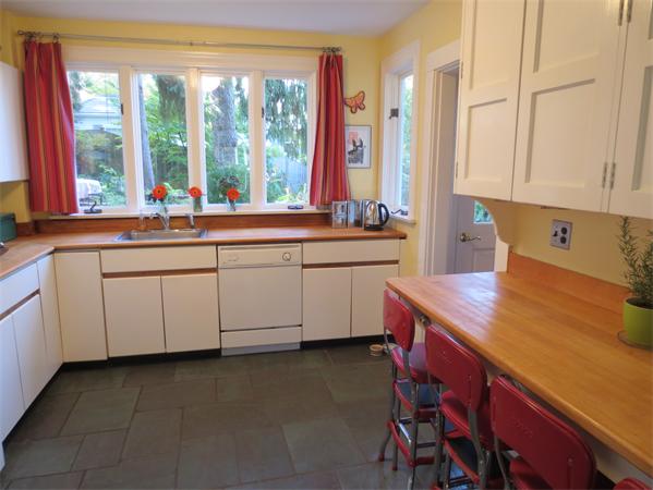 70 Evans Road Marblehead, MA 01945 - Photo 12 of 30 Gallery Image 12