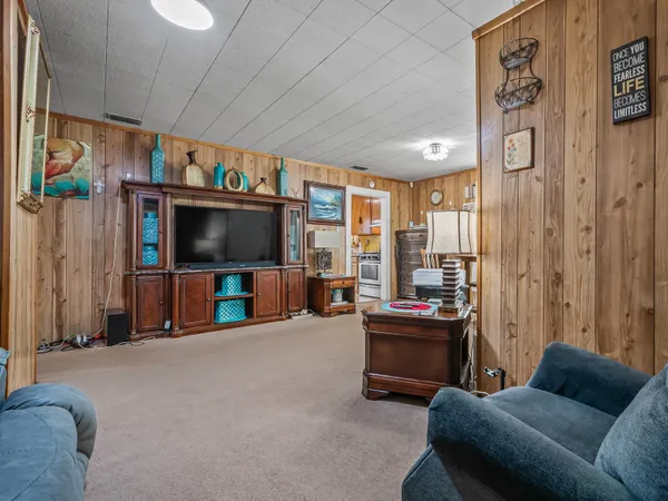 $305,000 | 12 Allen Bell Road, Sopchoppy, FL 32358