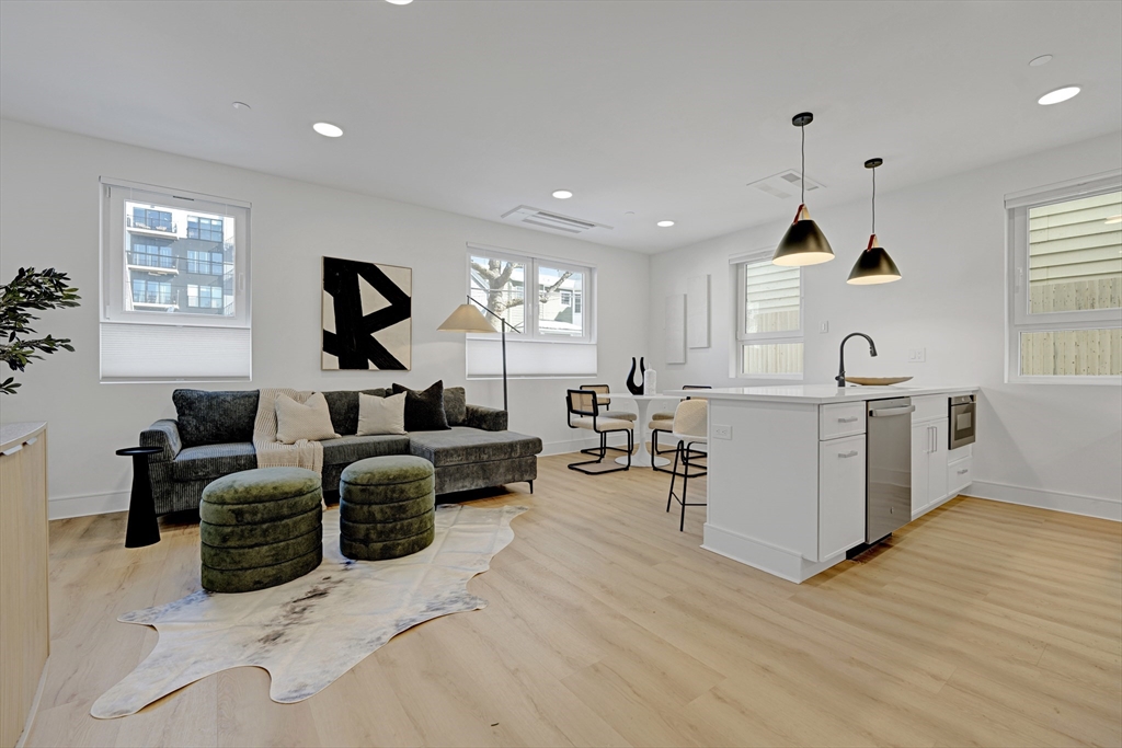 25 Everett Street, Unit 1 Boston, MA 02128 - Photo 2 of 19