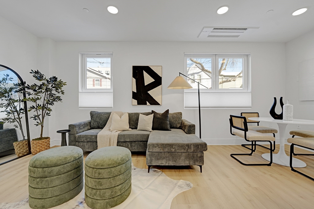 25 Everett Street, Unit 1 Boston, MA 02128 - Photo 3 of 19