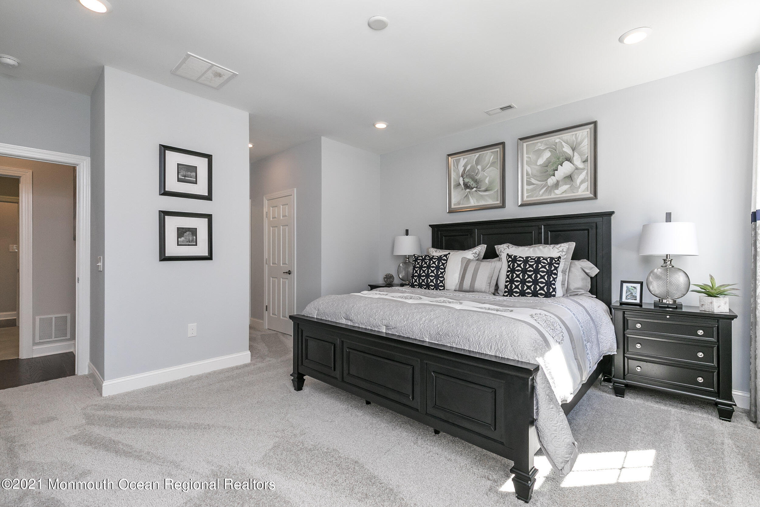 4 Laurel Road New Egypt, NJ 08533 - Photo 4 of 25 Montauk - Cape May Master Bedroom 2