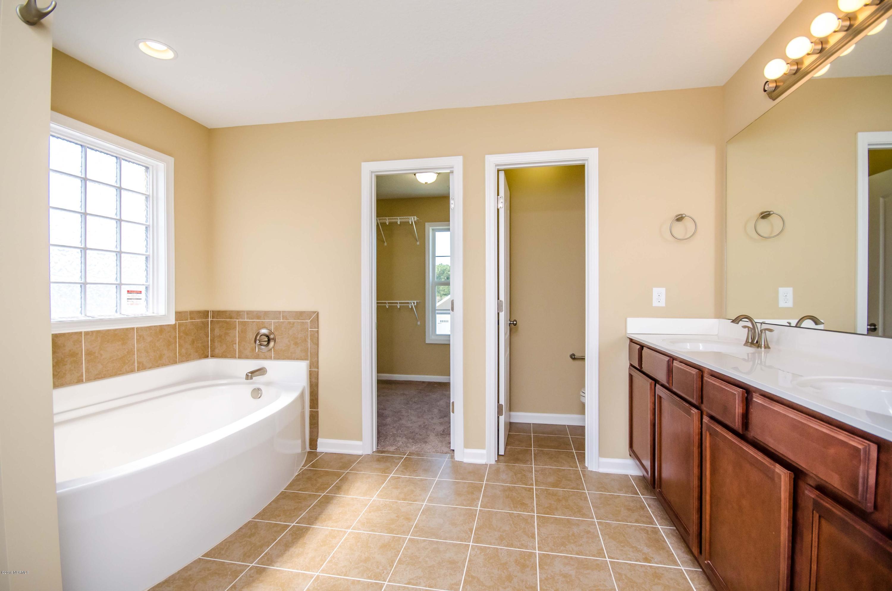 515 Romper Road Sneads Ferry, NC 28460 - Photo 27 of 42 20131206-20131206-DSC_5889