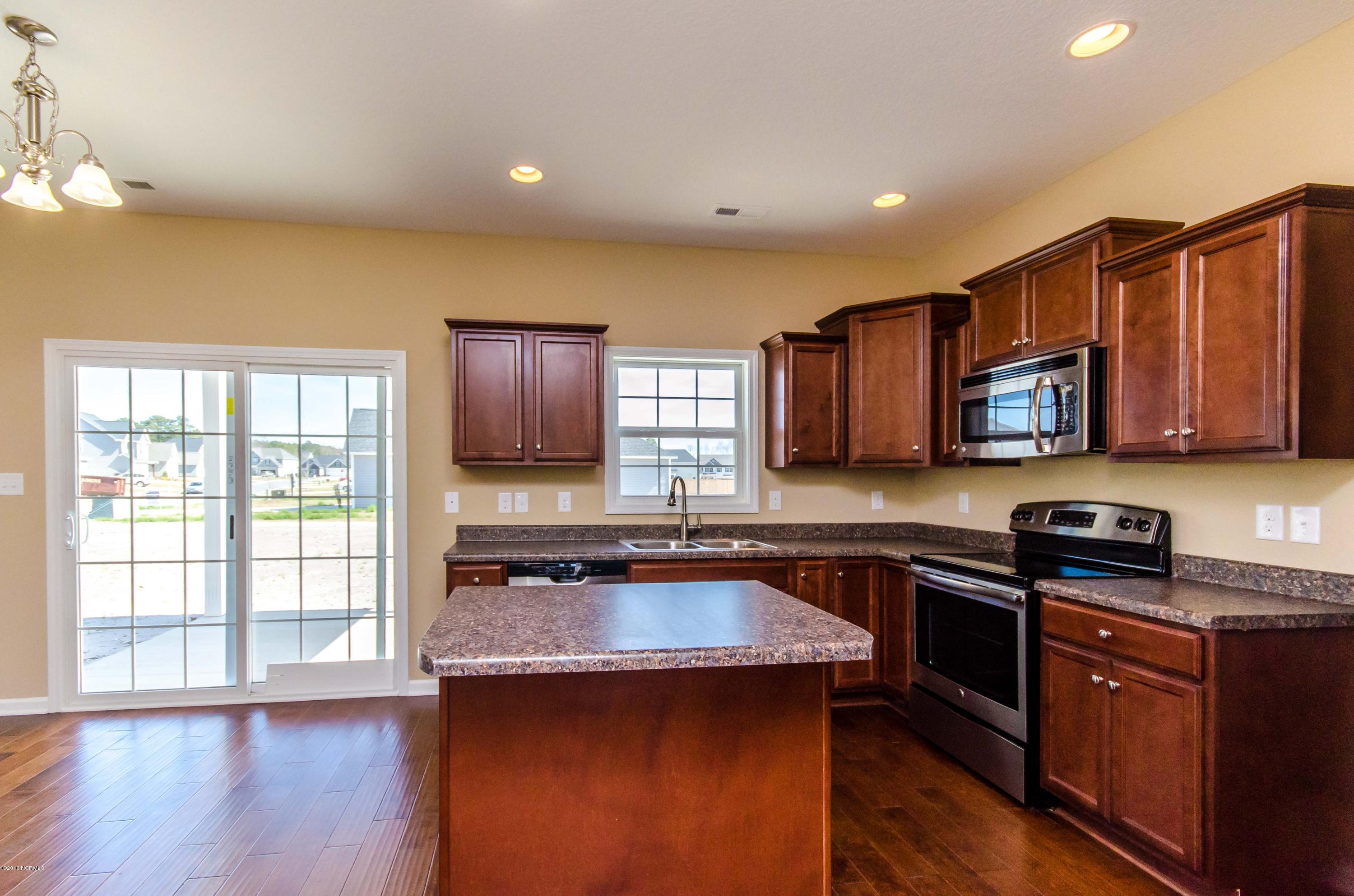 515 Romper Road Sneads Ferry, NC 28460 - Photo 10 of 42 20131206-20131206-DSC_5872