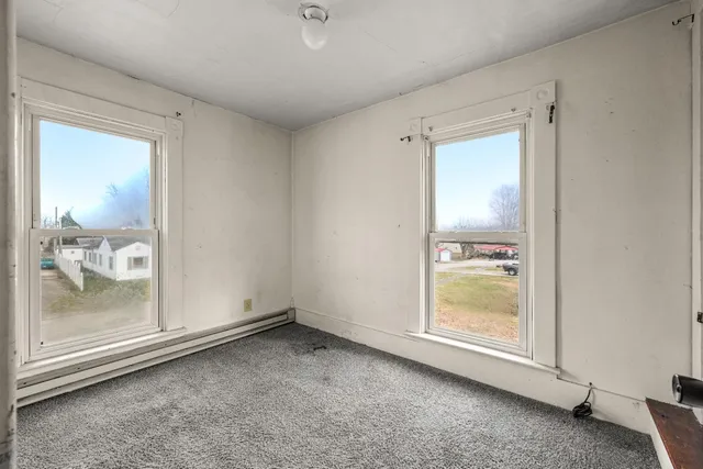 $174,500 | 249 Beechmont Avenue, Osgood, IN 47037