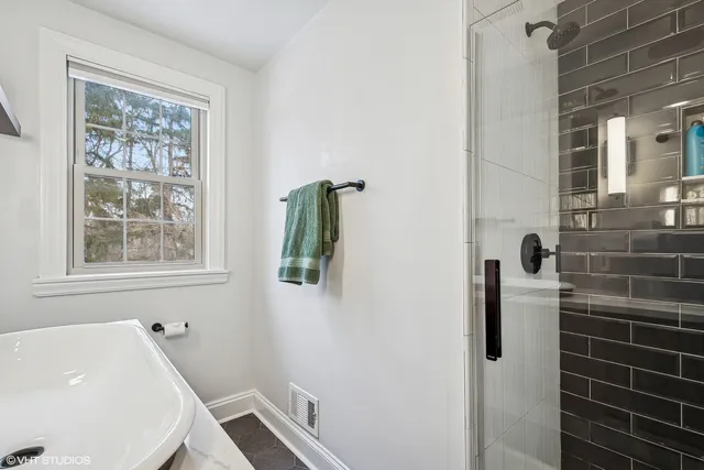 $7,200 | 1754 Grove Street, Glenview, IL 60025