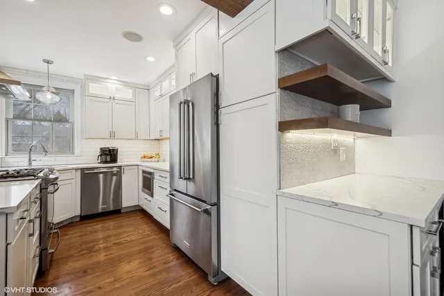 $7,200 | 1754 Grove Street, Glenview, IL 60025