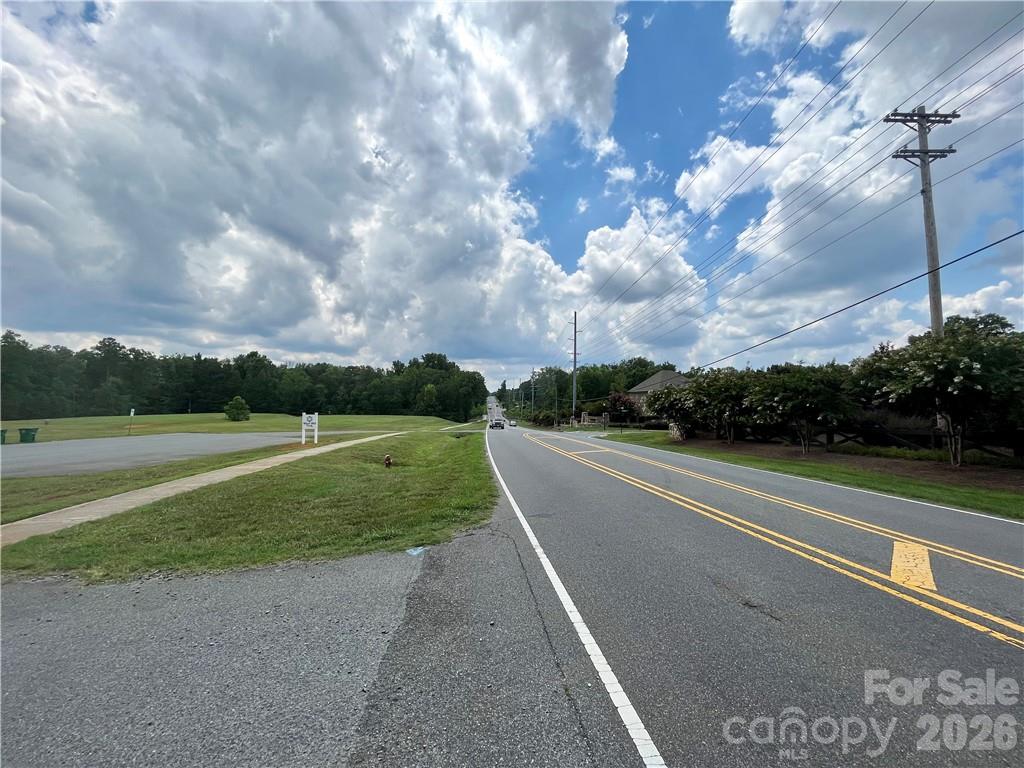 5409 Stevens Mill Road Matthews, NC 28104 - Photo 5 of 7 Gallery Image 5