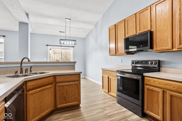 $360,000 | 1854 Oconnor Court, Avon, IN 46123