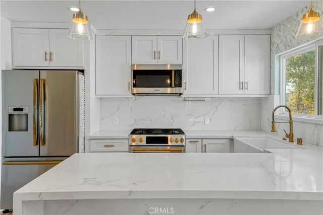 $8,750 | 1524 East Mariposa Avenue, El Segundo, CA 90245