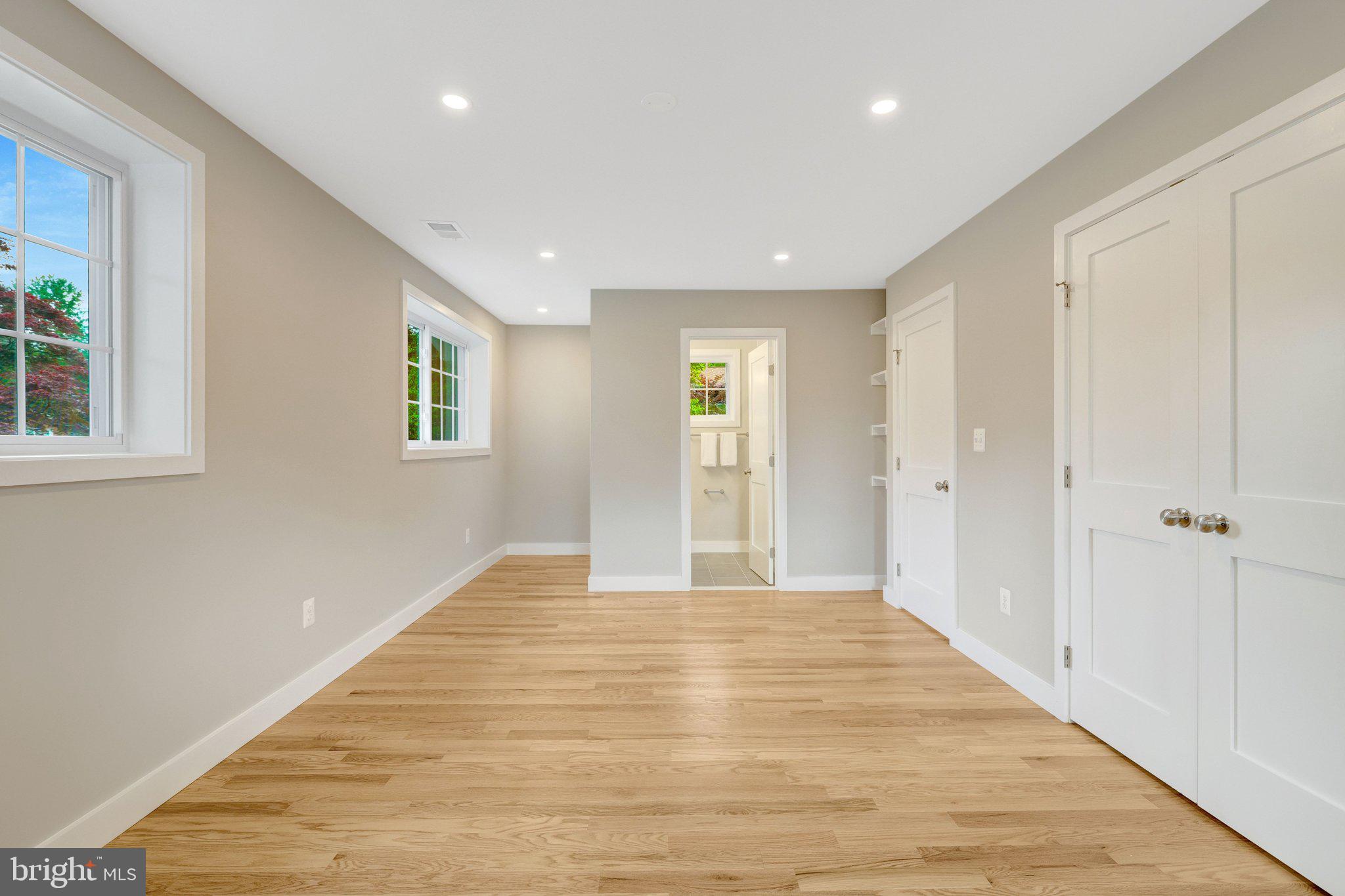 3503 Spring Lake Terrace Fairfax, VA 22030 - Photo 19 of 48 Primary Has En-Suite