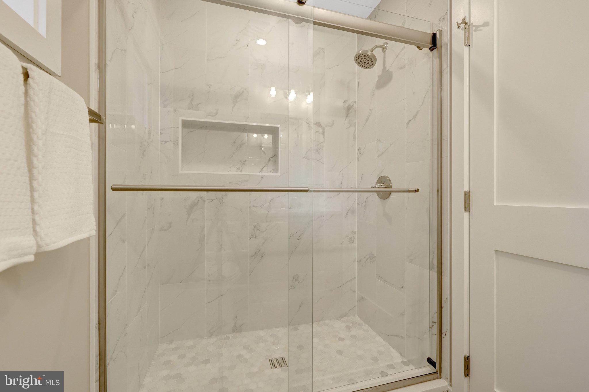 3503 Spring Lake Terrace Fairfax, VA 22030 - Photo 21 of 48 Also Love This Shower With Large Niche Too!