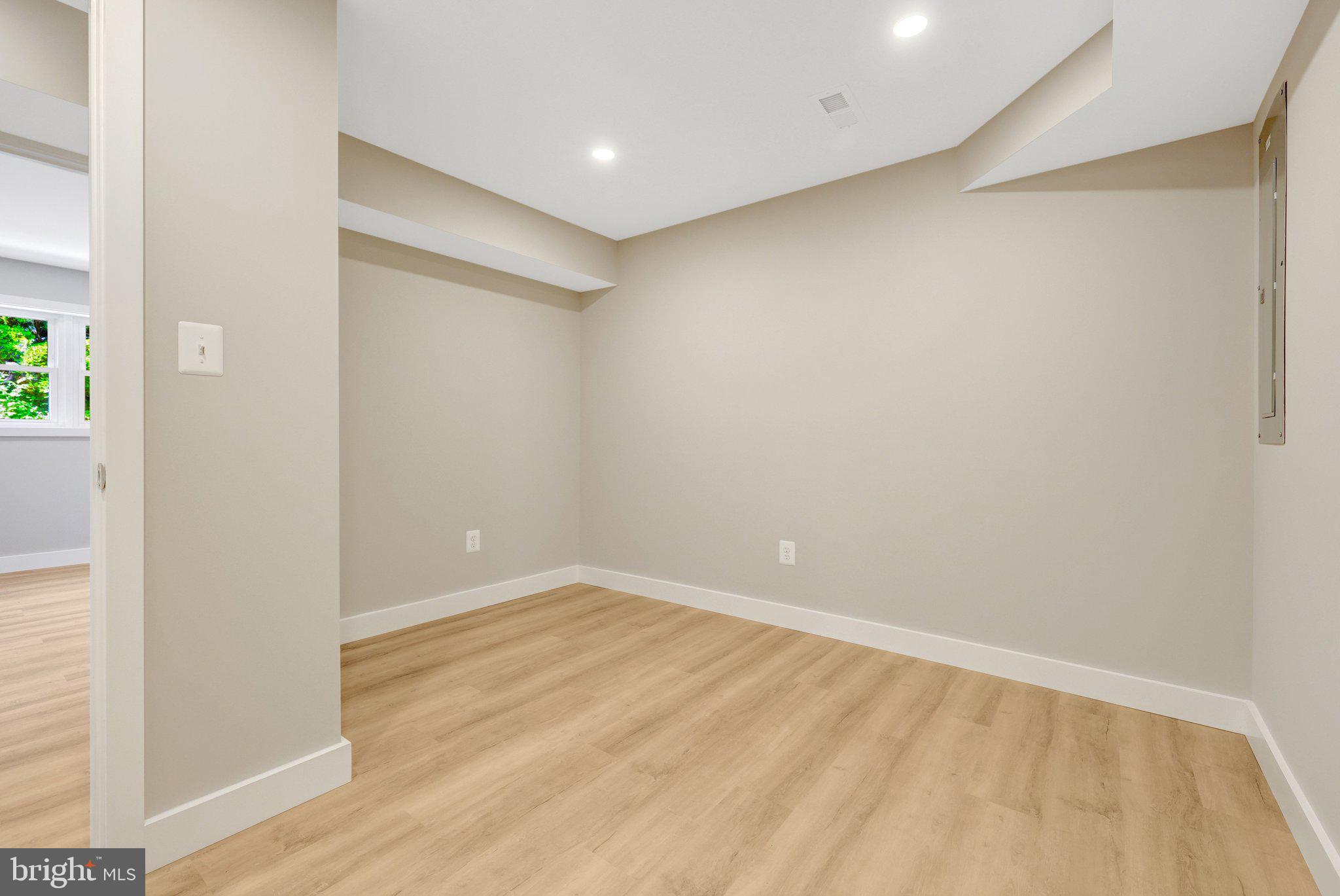 3503 Spring Lake Terrace Fairfax, VA 22030 - Photo 33 of 48 Bonus Room - Perfect For Storage-Really Anything!