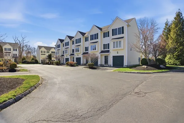 $494,000 | 12 Partridge Lane, Unit D, Salisbury, MA 01952