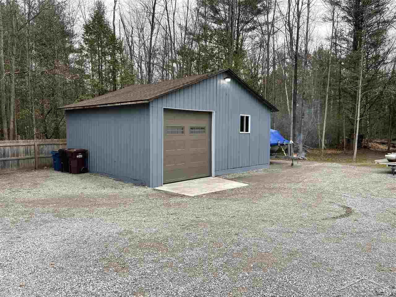 587 South Homer Road Midland, MI 48640 - Photo 33 of 33 50062283-32.JPG