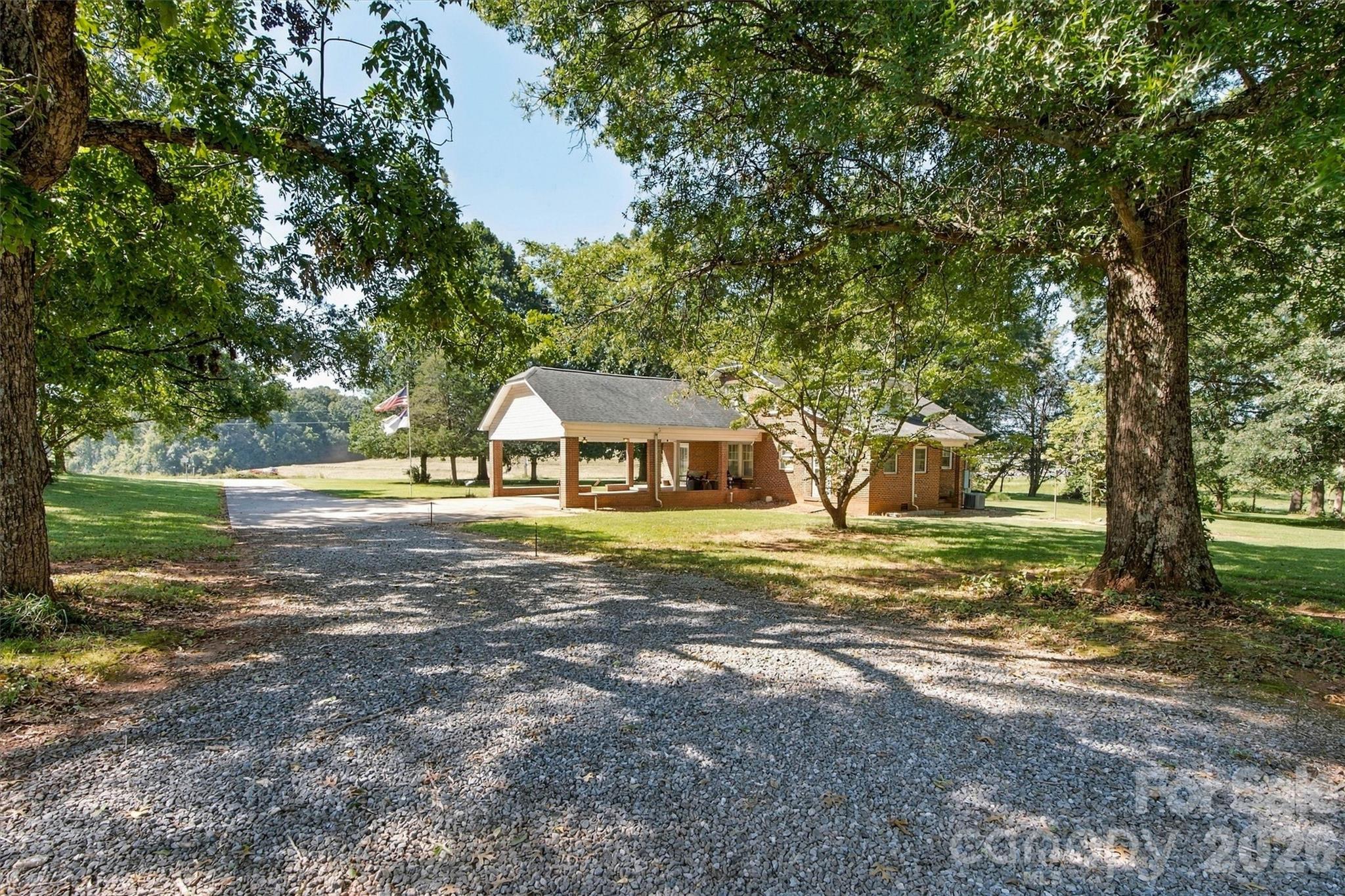3336 Startown Road Newton, NC 28658 - Photo 9 of 41 Gallery Image 9