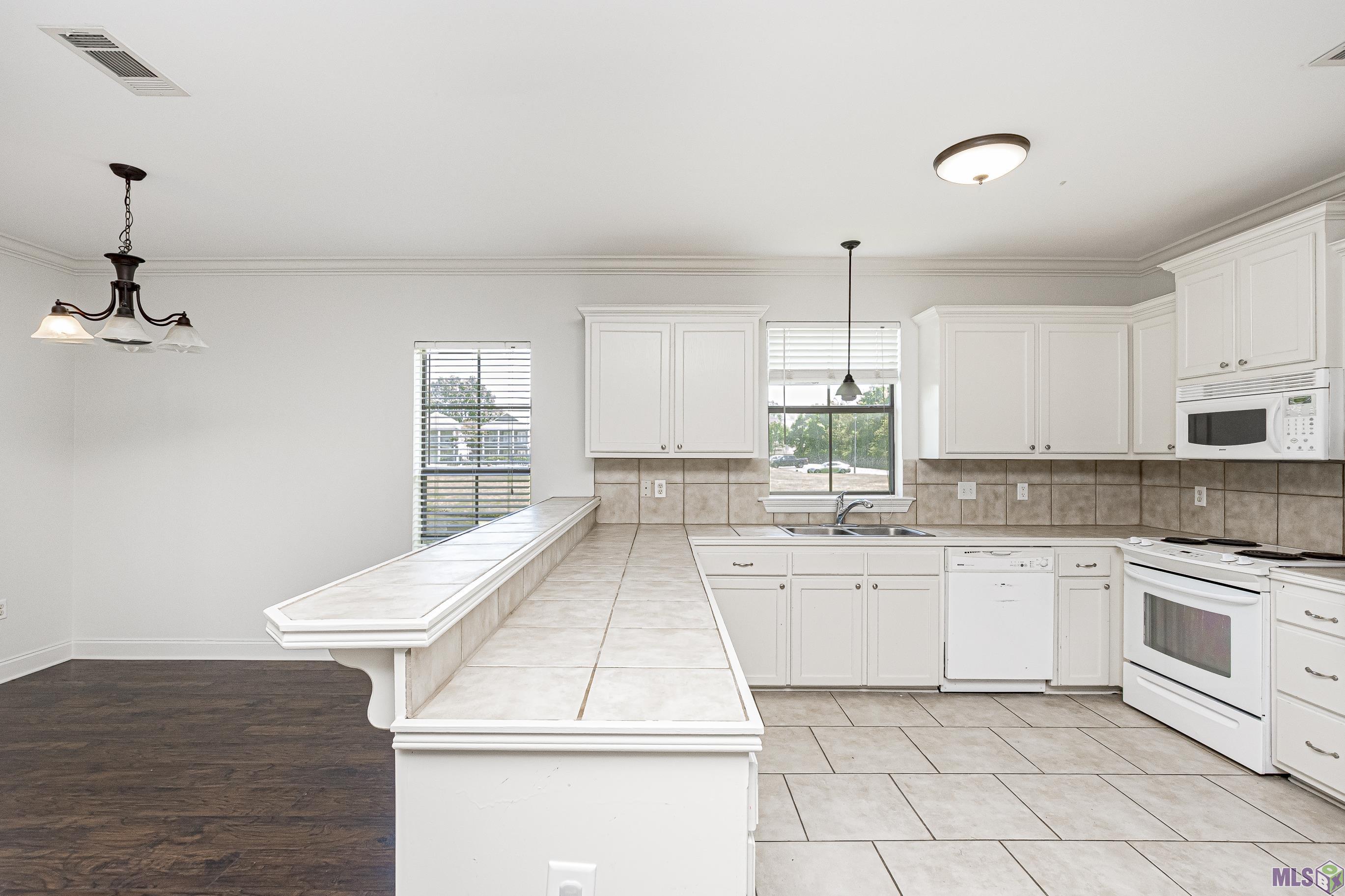 38035 Post Office Road Gonzales, LA 70737 - Photo 5 of 23
