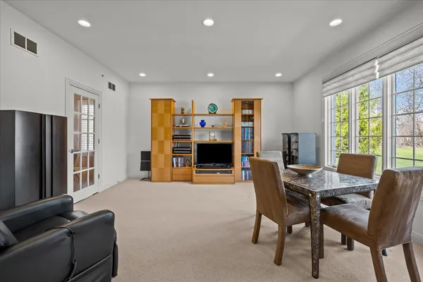 $875,000 | 5399 South Pointe Court, Long Grove, IL 60047