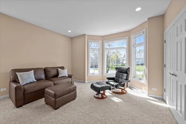$875,000 | 5399 South Pointe Court, Long Grove, IL 60047