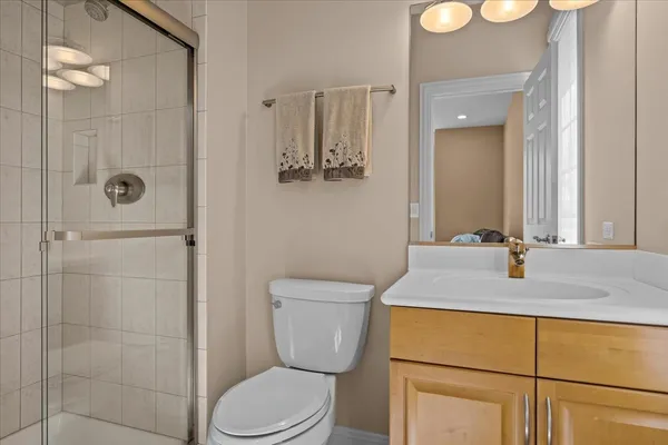 $875,000 | 5399 South Pointe Court, Long Grove, IL 60047