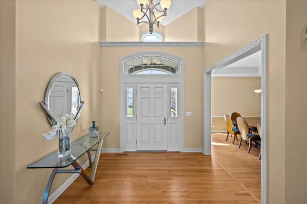$875,000 | 5399 South Pointe Court, Long Grove, IL 60047