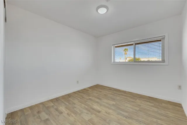 $1,650 | 11 California Way, Henderson, NV 89015