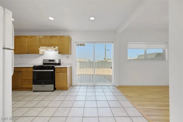 $1,650 | 11 California Way, Henderson, NV 89015