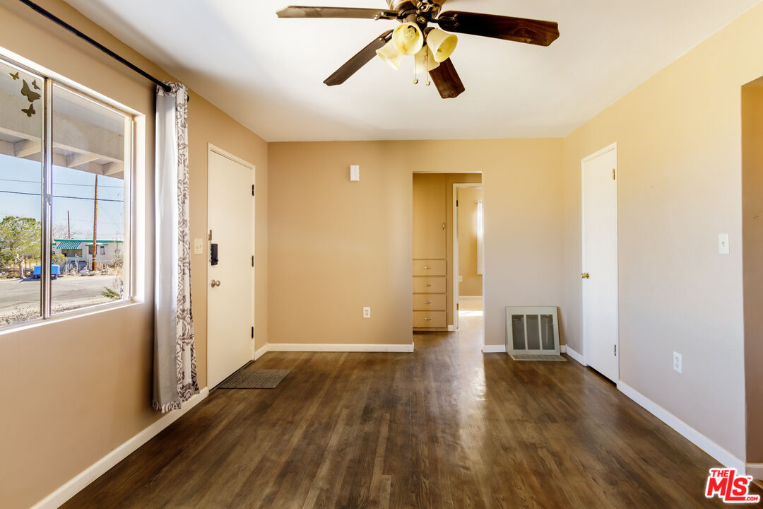 62137 Desert Air Road Joshua Tree, CA 92252 - Photo 2 of 38