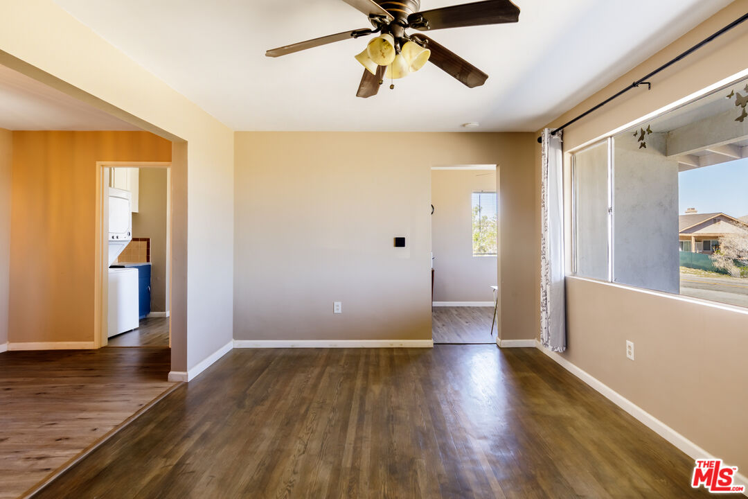 62137 Desert Air Road Joshua Tree, CA 92252 - Photo 3 of 38