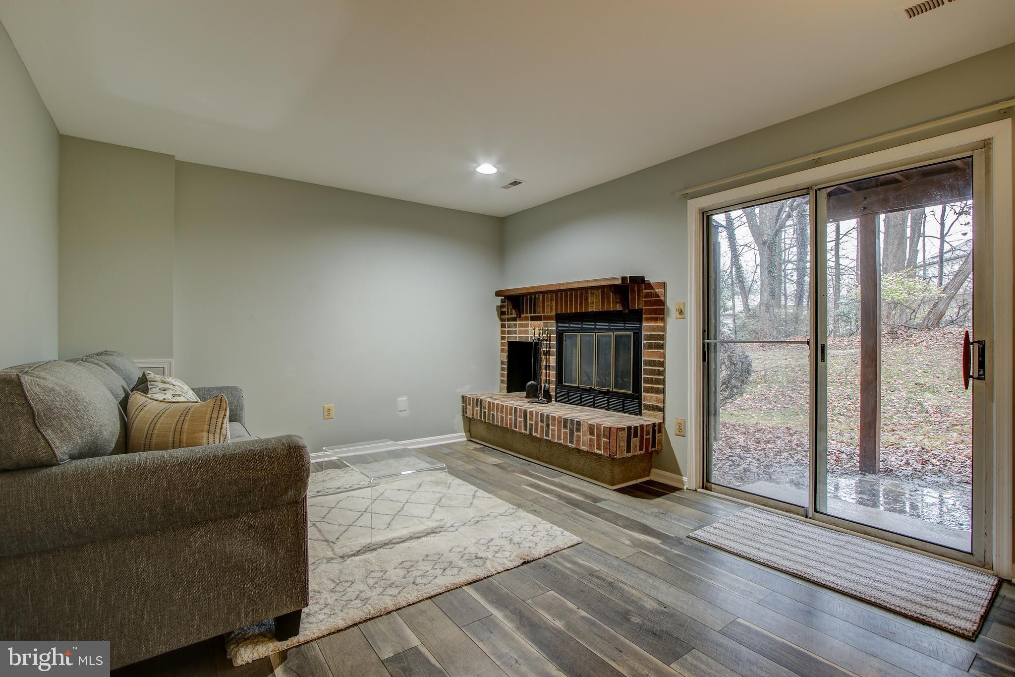 11320 Baritone Court Silver Spring, MD 20901 - Photo 4 of 31 Gallery Image 4