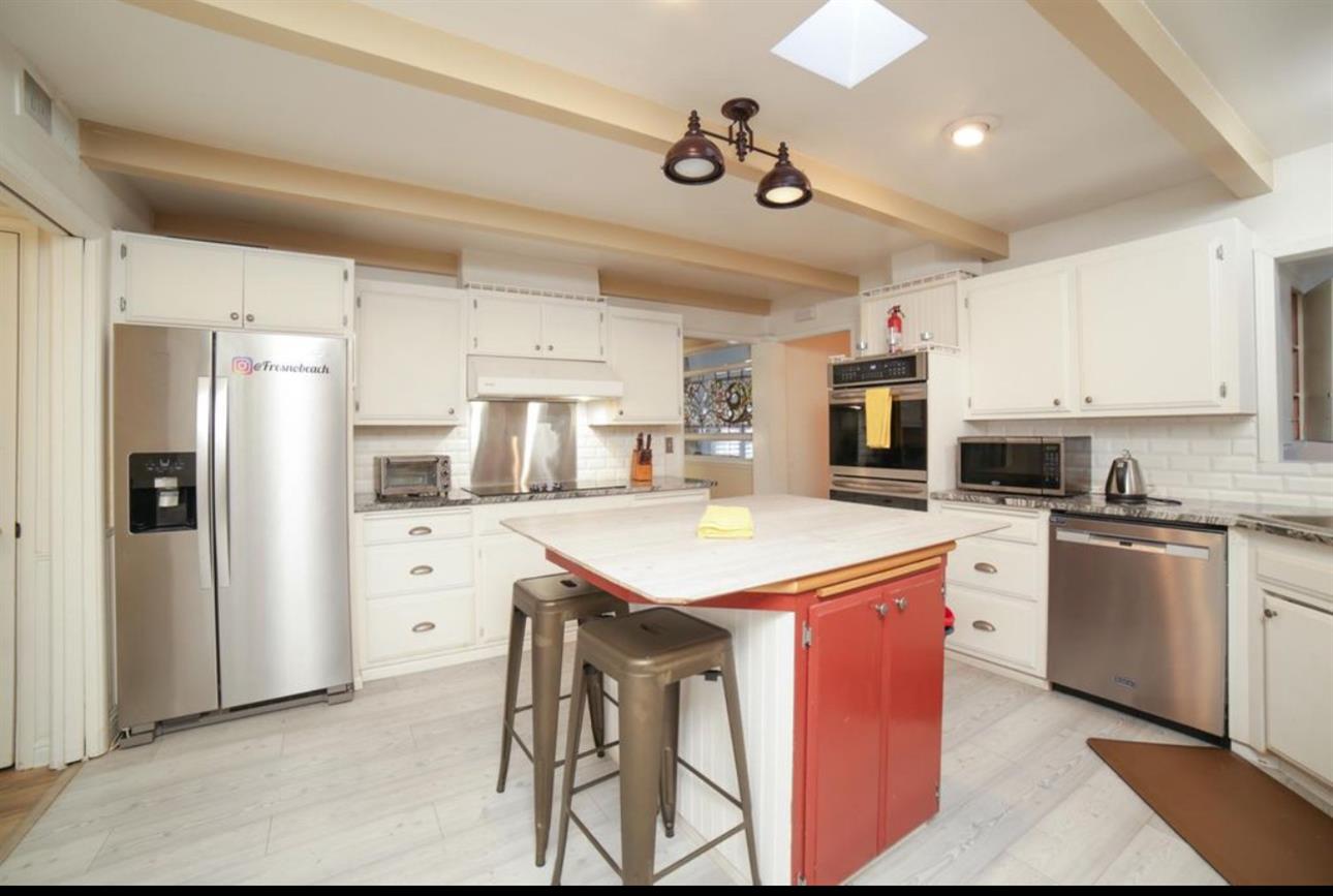 5543 North 7th Street Fresno, CA 93710 - Photo 6 of 27