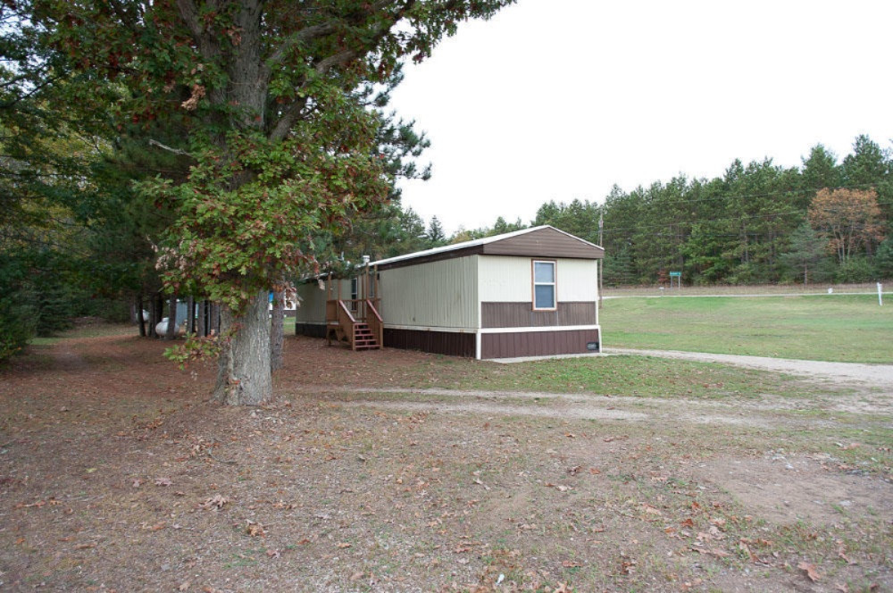 8013 11 Mile Road Mecosta, MI 49332 - Photo 3 of 26 IMGP0007