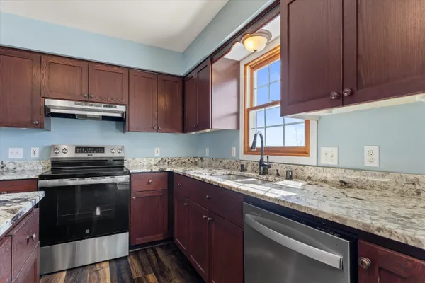 $675,000 | S96W12833 Walter Hagen Drive, Muskego, WI 53150