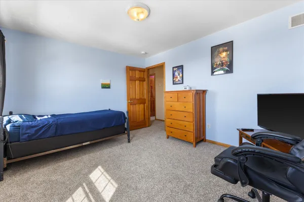 $675,000 | S96W12833 Walter Hagen Drive, Muskego, WI 53150