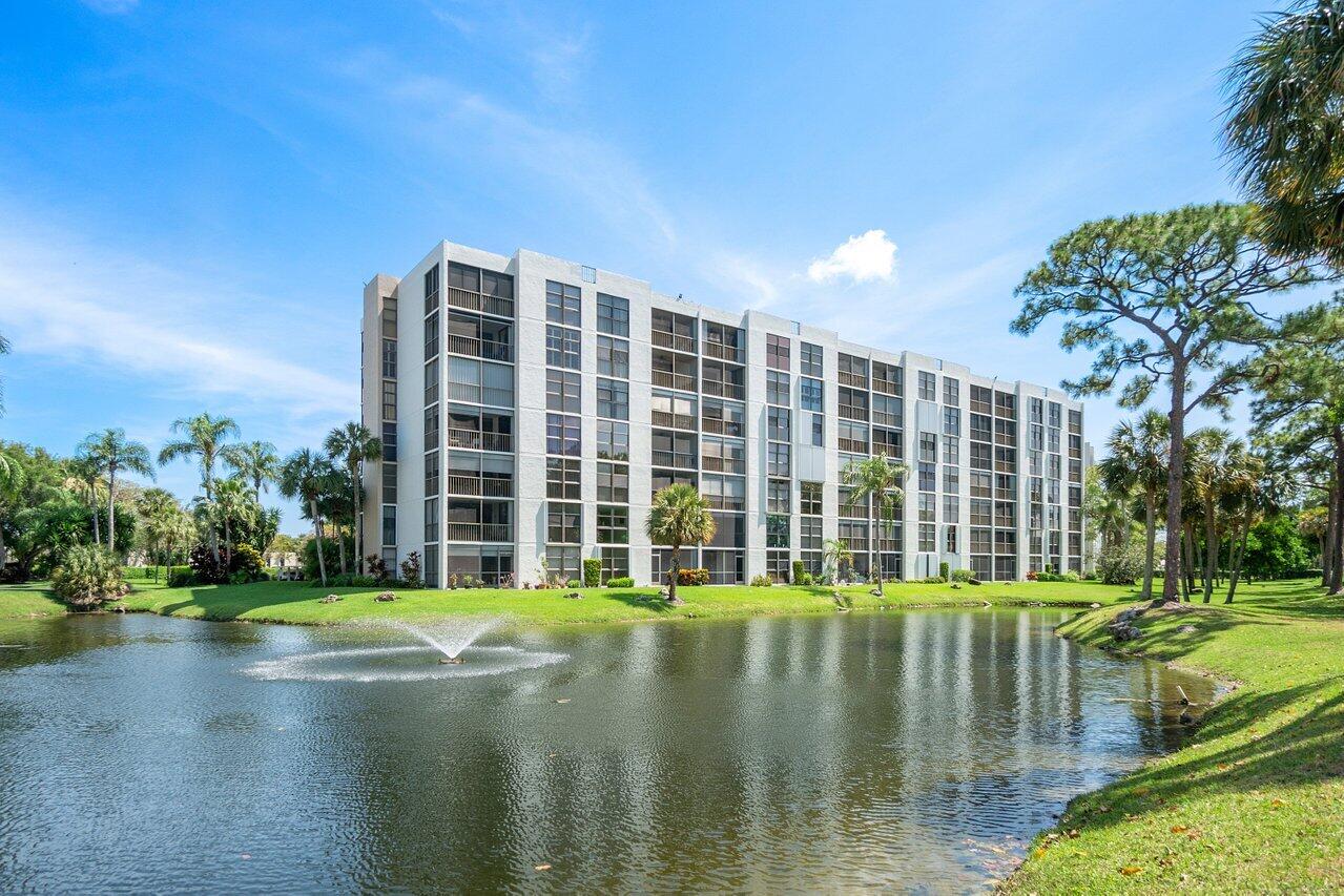6562 Boca Del Mar Drive, Unit 524 Boca Raton, FL 33433 - Photo 23 of 37 Lakefront Gem