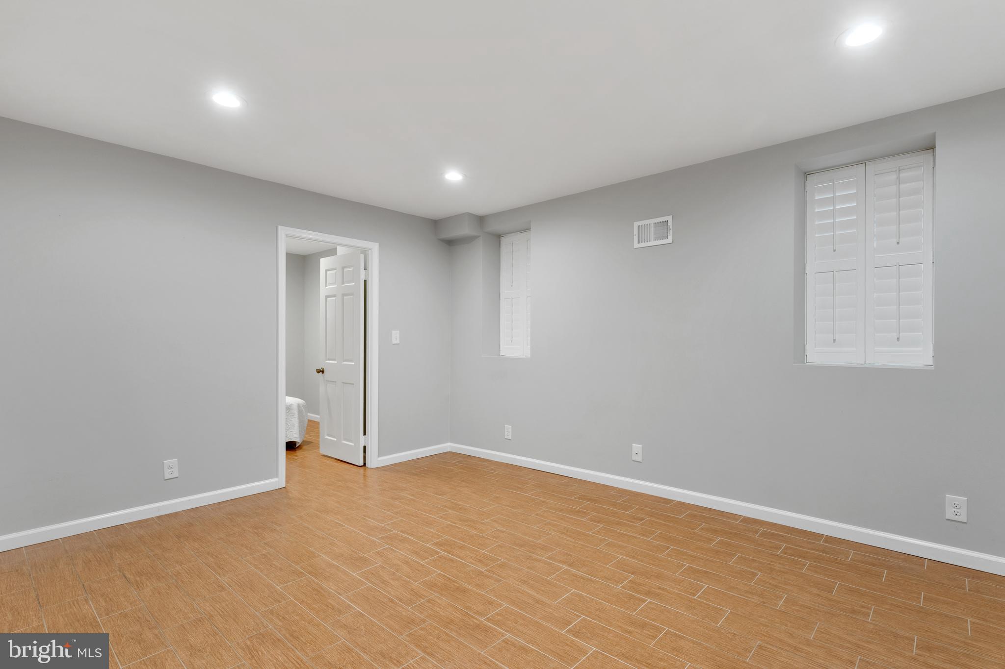 4628 31st Road South Arlington, VA 22206 - Photo 26 of 55 2 large day windows give feel of main level living