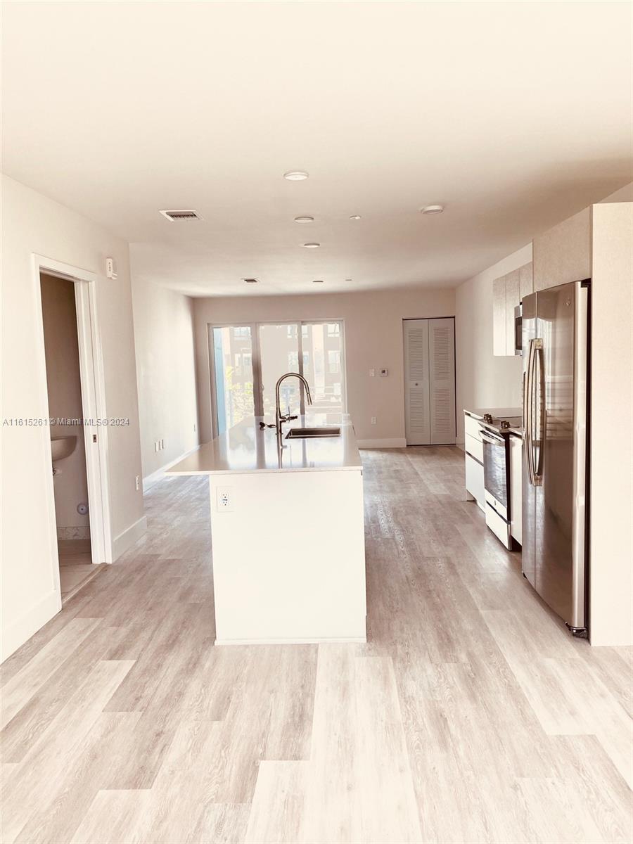 2505 Northeast 193rd Street, Unit 4207 Miami, FL 33180 - Photo 8 of 13