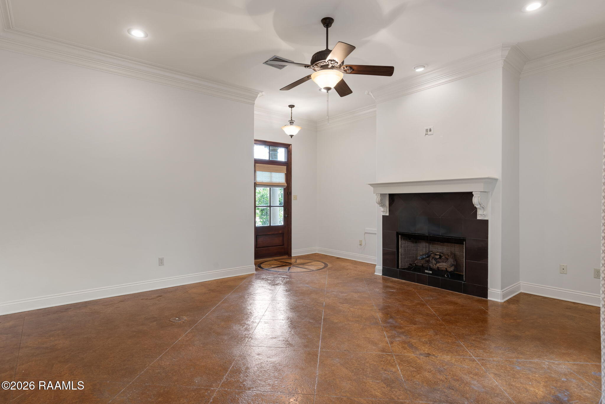 107 Barataria Bay Point Lafayette, LA 70508 - Photo 5 of 25 Living Room