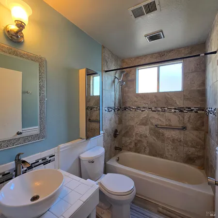 $2,950 | 1255 Whitehall Way, Vacaville, CA 95687