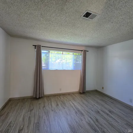 $2,950 | 1255 Whitehall Way, Vacaville, CA 95687