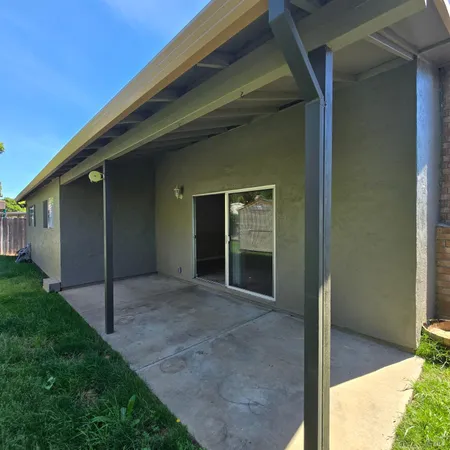 $2,950 | 1255 Whitehall Way, Vacaville, CA 95687